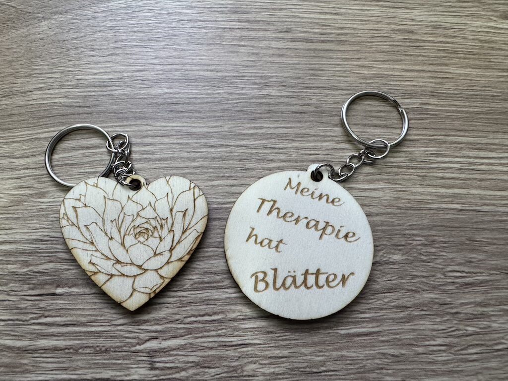 individuelle Schlüsselanhänger aus Holz – Bild 3